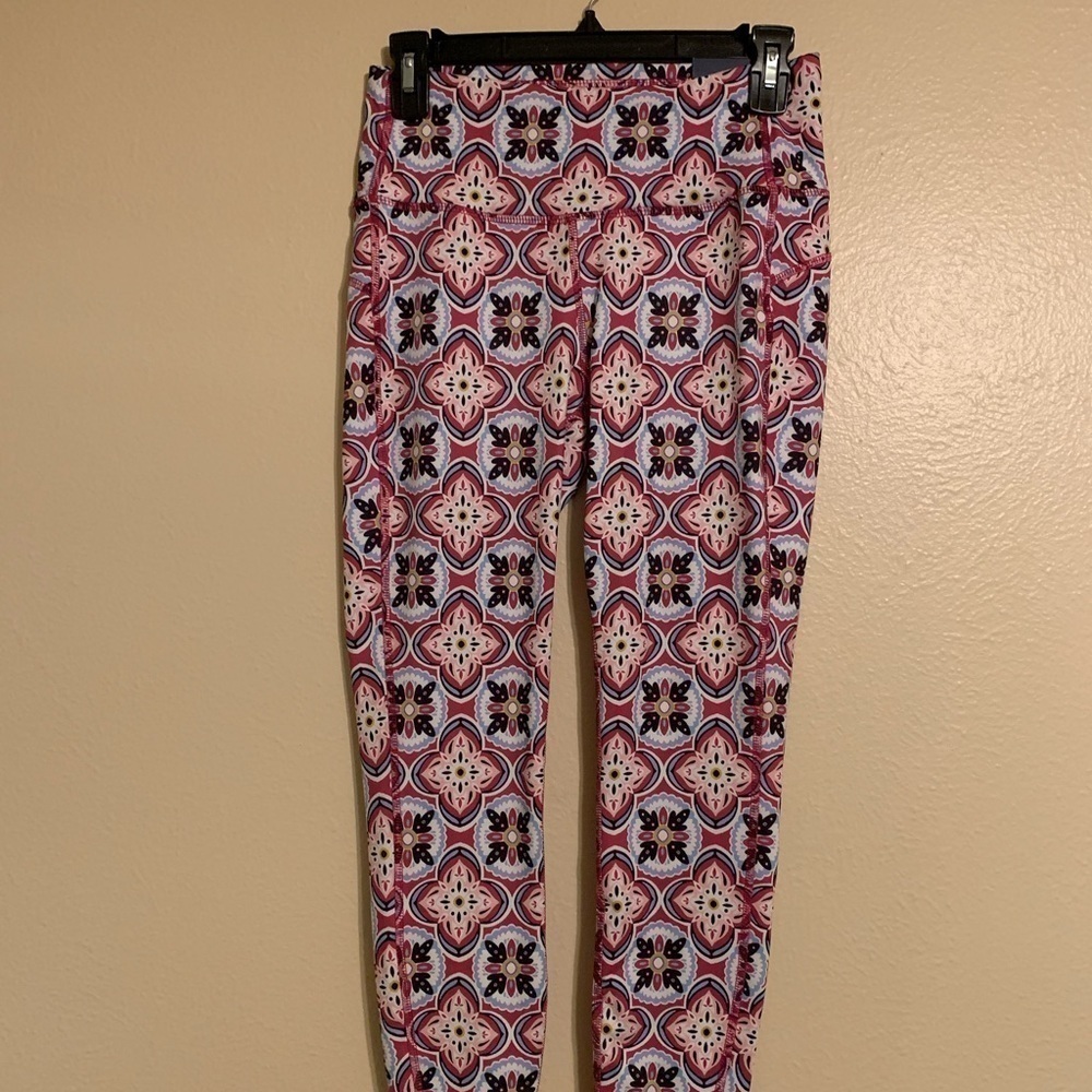 Crown and Ivy Leggings